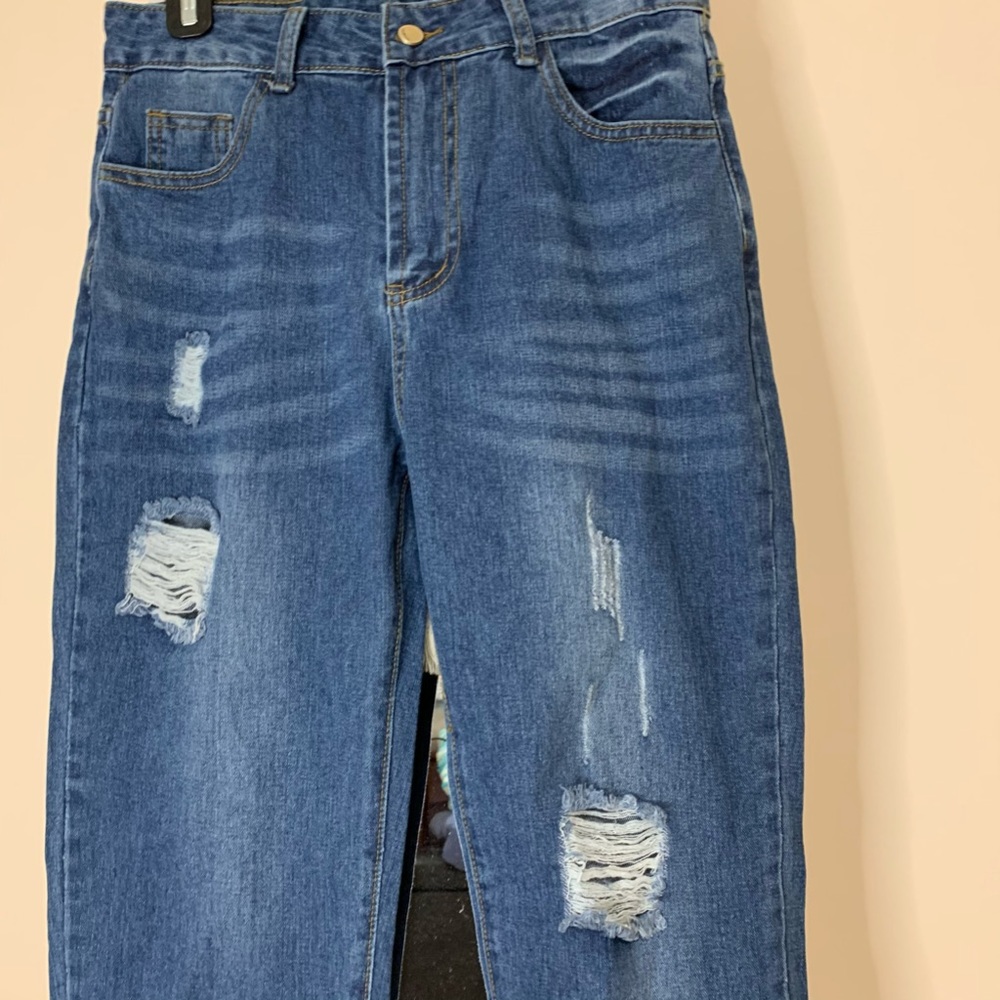 Medium Wash High Rise Mom Jeans